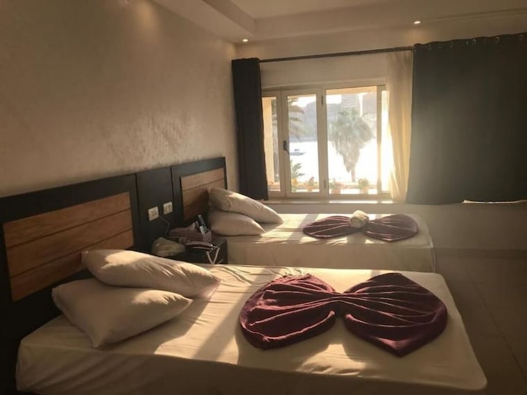 Galaxy Royal Suites Hotel-5